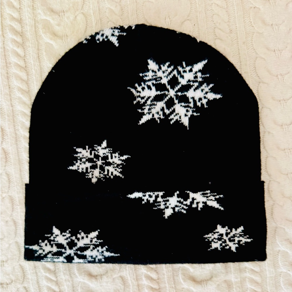 Soft knit, warm, snowflake cuffed hat